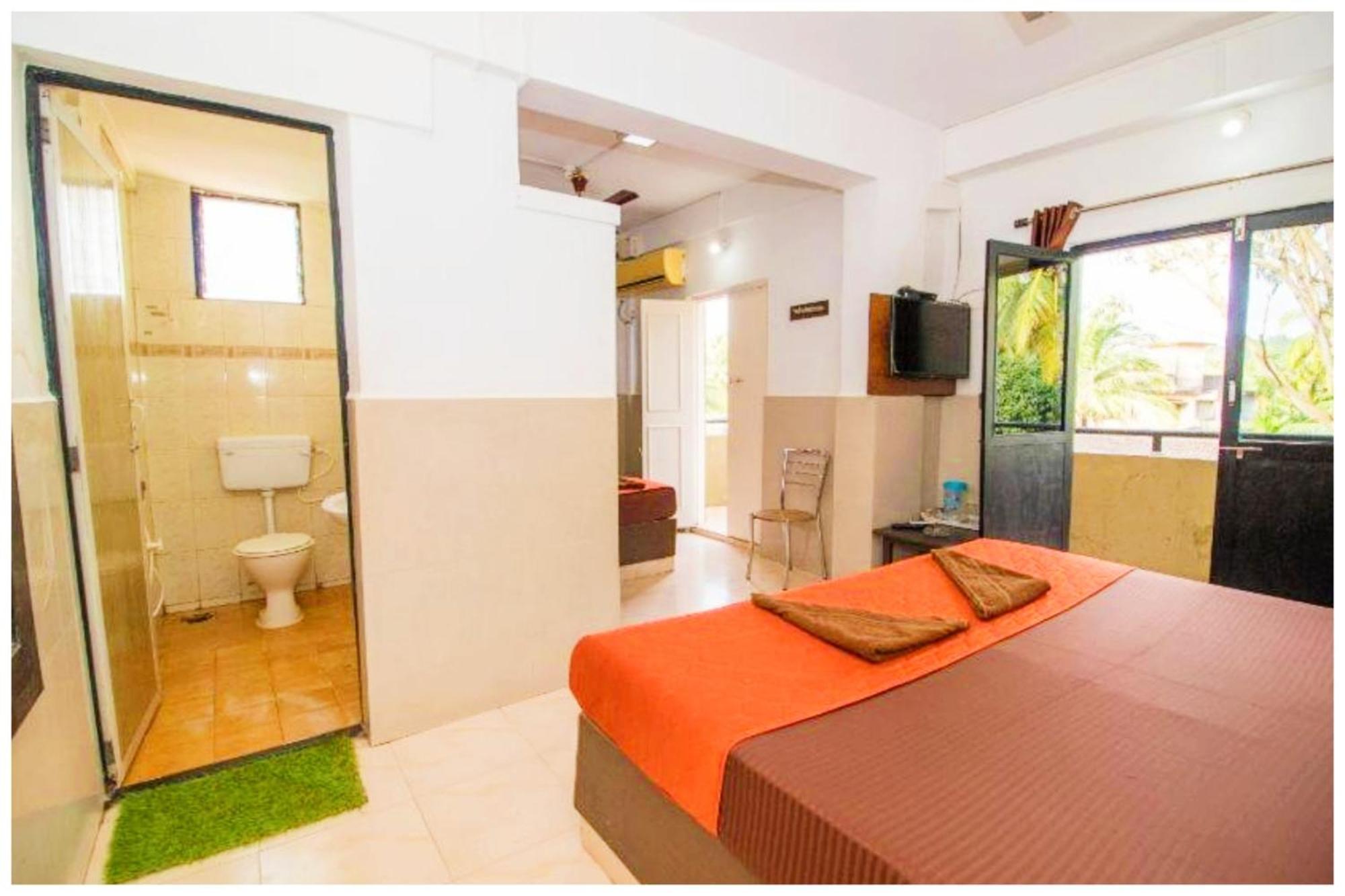 Hotel Premium Travellers # Inn Near Temple - Fully Air Conditioning Hotel - Hygiene And Spacious Room - A Top Rated Luxuary Hotel Merces Экстерьер фото
